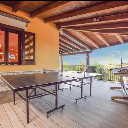 Doppia Indipendente/clara Mandra Capreria